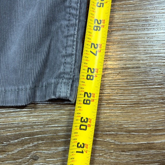 Levi's Corduroy Pants Mens 30x30 Gray Straight Fit Classic Casual Travel - Picture 8 of 9